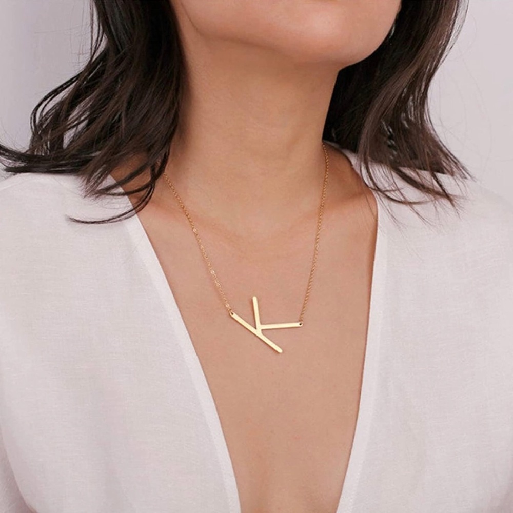 SAVVY CIE JEWELS 💎 NECKLACE